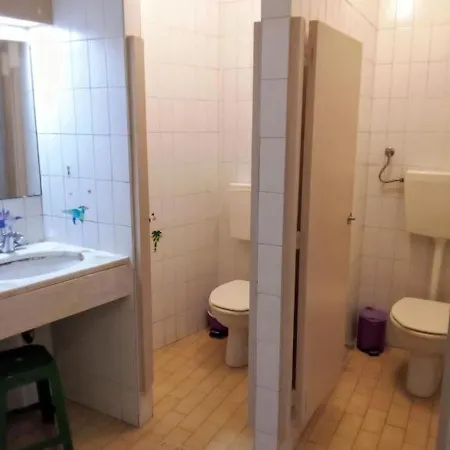 Downtown Private Roomiv Batalha