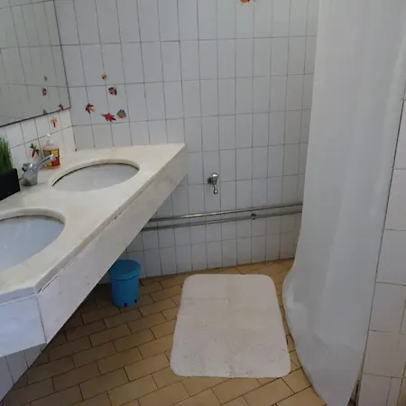 Gæstehus Downtown Private Roomiv Batalha Porto
