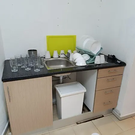 בית הארחה Downtown Private Roomiv Batalha *
