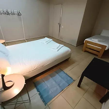בית הארחה Downtown Private Roomiv Batalha